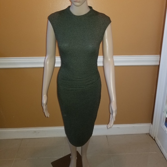 Dress - Picture 1 of 2